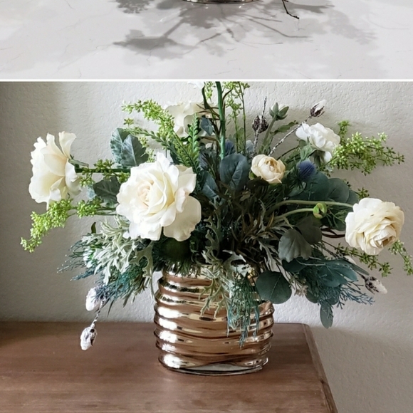 Floral Arrangements - Picture 2 of 2